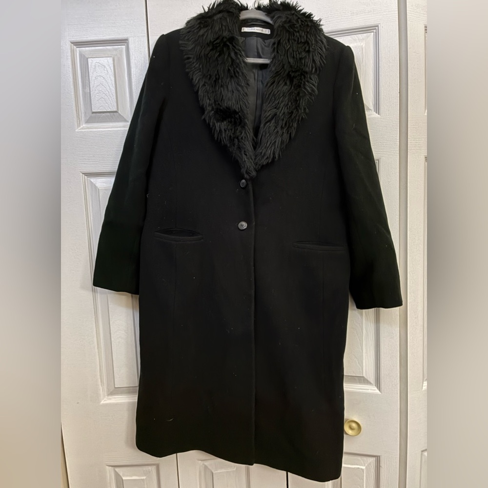 Cote Femme Chic Black Coat